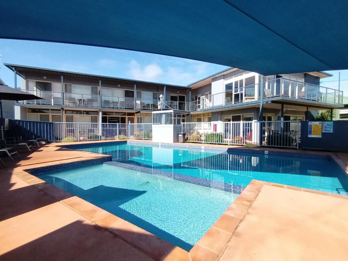 Grandeur Holiday Units เมริมบูลา ภายนอก รูปภาพ